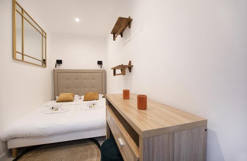 Quartier de la Porte-Saint-Denis Apartment | GuestReady - Studio with Jacuzzi in the 10 th