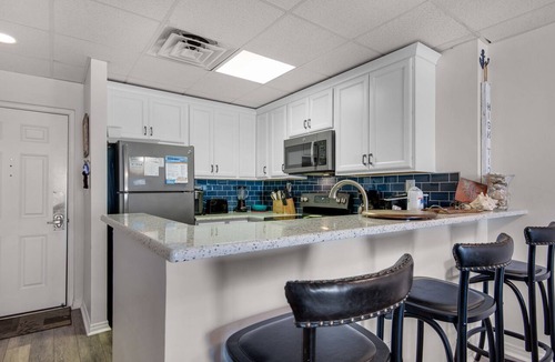 Pensacola Beach Condo | 🌊Gulf Front-Gulf Views-Balcony-2BR Sans Souci 508🌊