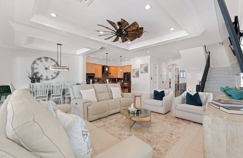 Mid Island House | 🌅Gulf Front Stunner | Private Pool + Spa | Elevator | Sunset Siesta🌅