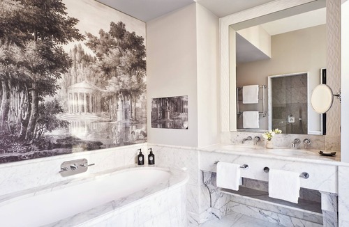 Champs-Elysees Hotel | Hôtel Barrière Fouquet's Paris