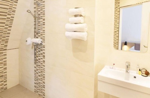 Aulnay-sous-Bois Hotel | Hôtel Le Saint Germain