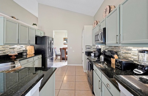 Lake Davenport Estates Villa | H&K Florida Vacation Villa, Entire Villa near Disney/Universal Theme Parks and Golf! Pool, Firepit,