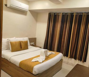 Bandra East Hotel | Habeeba Stay BKC