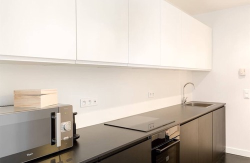 Quartier du Faubourg-Montmartre Apartment | Habitat Parisien - 3BR/3BA Air Con - 8 pax- Opera
