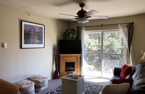 Durango Condo | Half way there,15 minutes to skiing at Purgatory or dining & shopping in Durango
