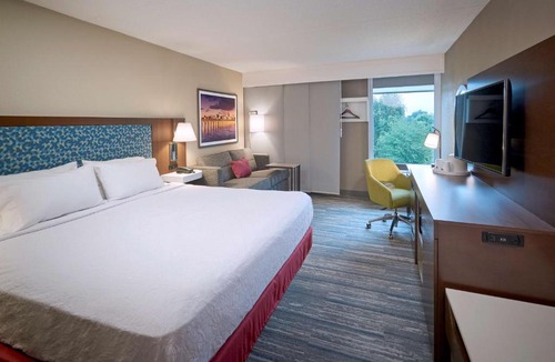 Mechanicsburg Hotel | Hampton Inn by Hilton Harrisburg West