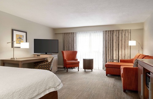 Touro Hotel | Hampton Inn New Orleans-St. Charles Ave./Garden District