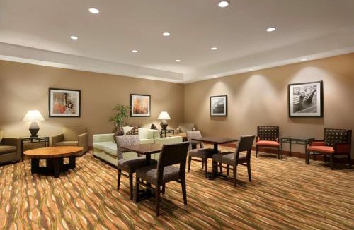 Queens Hotel | Hampton Inn New York - LaGuardia Airport