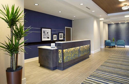 South Hills Hotel | Hampton Inn & Suites Pittsburgh Airport South/Settlers Ridge