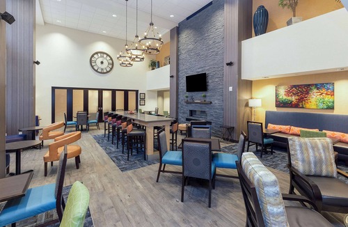 Granville Hotel | Hampton Inn & Suites Morgantown/University Town Centre