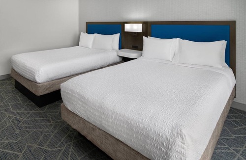 North Syracuse Hotel | Hampton Inn & Suites Syracuse North Airport Area