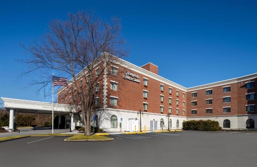Rockville Centre Hotel | Hampton Inn & Suites By Hilton - Rockville Centre