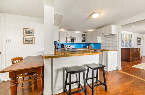 Waupoos House | Happiness Haven: Waterfront PEC House