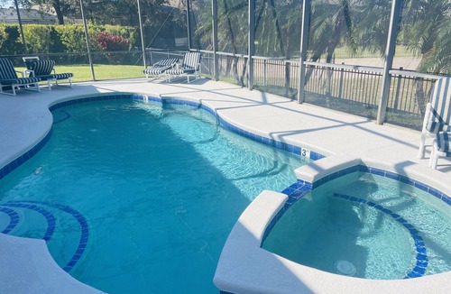 Haines City House | Happy Days villa with pool in gated community!