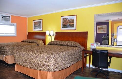 Goderich Hotel | Harmony Inn