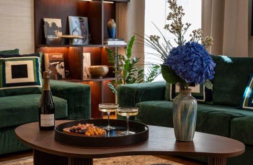 Porte-Saint-Martin Apartment | Haut Marais - My Showroom