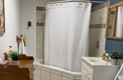 Halton Hills Apartment | Haven in the Country with beautiful country views! Free parking and wifi
