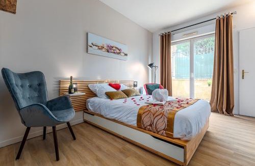 Asnieres-sur-Seine Apartment | Havre de Paix Jacuzzi