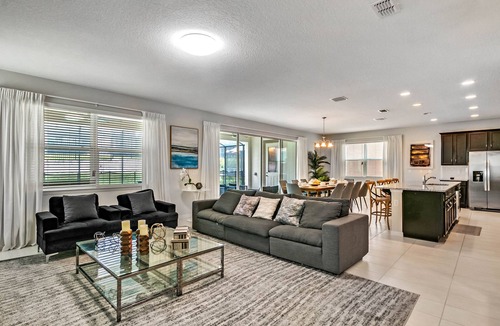 Bay Lake House | Headline