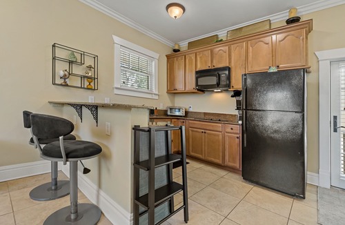 Hyde Park Apartment | Heart of Hyde Park Tampa/Parking/Netflix/Gym