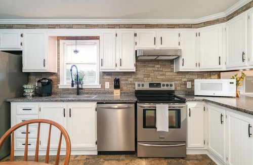 Cowanesque Cottage | Heavenly Fox Cottage-Minutes from Cowanesque Lake