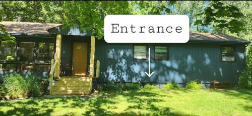 Rhinebeck Village Business District Apartment | Hibiscus Suite - Private Studio Apartment in Rhinebeck Village
