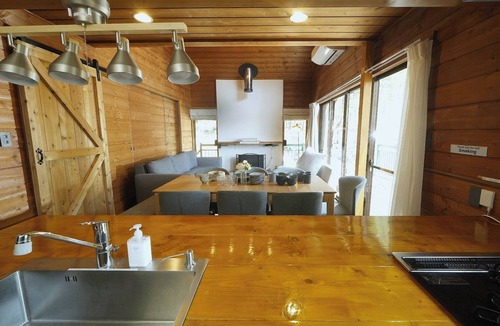 Fujikawaguchiko House | Hideaway lodge with a view of Mt Fuji Near Lake Saiko BBQ Corporate training/Minamitsurugun Yamanashi