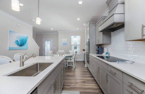 Caine Woods House | High Tide 3BR Townhome North OC