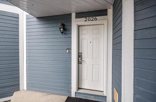 Oro-Medonte Apartment | Highland Hideaway 2BR Condo Pool & Spa Daily