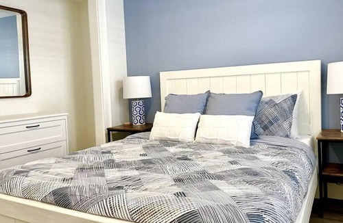 Meaford Apartment | "Hike" at Hills Meaford | 2BD Suite + Pets!