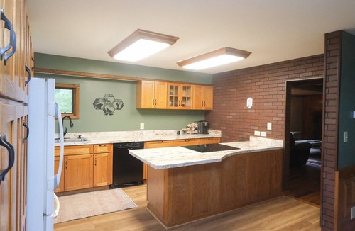 Galeton Cabin | Hill Hollow Camp |Stargazing & Covered Porches