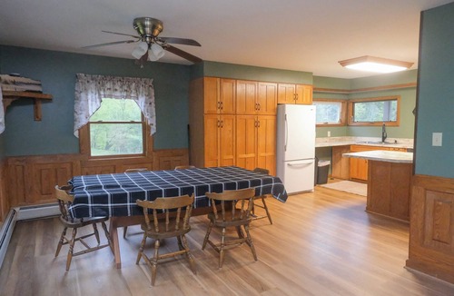 Galeton Cabin | Hill Hollow Camp |Stargazing & Covered Porches