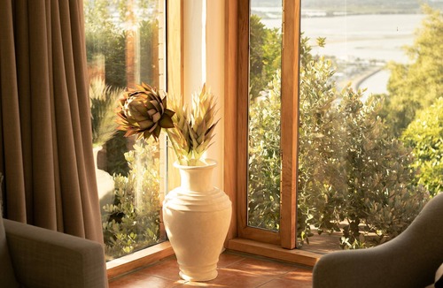 Christchurch House | Hill-side sanctuary - Stunning views