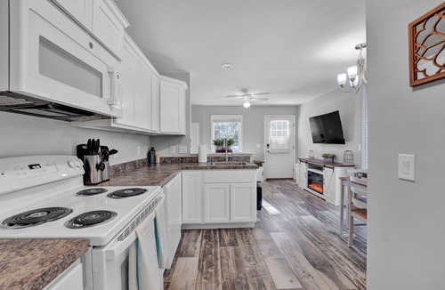 Honesdale House | Hilltop Hideaway - Charming 1-bedroom home w/pull-out in Honesdale, PA