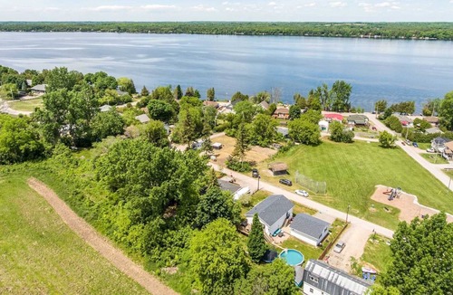 Dunsford House | Hilltop Shack with hot tub & sauna on Sturgeon Lake