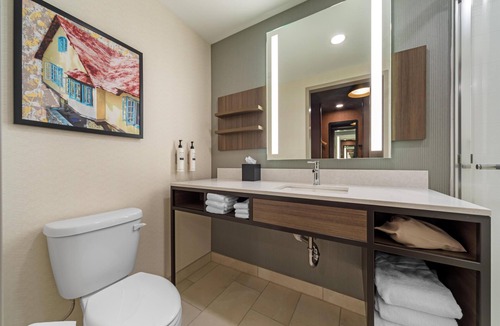 Lenni Hotel | Hilton Garden Inn Media Philadelphia
