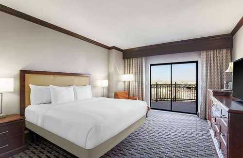 Chandler Hotel | Hilton Phoenix Chandler