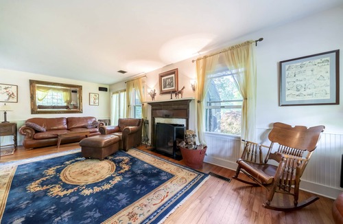 Milford House | Historic 1800s Farmhouse