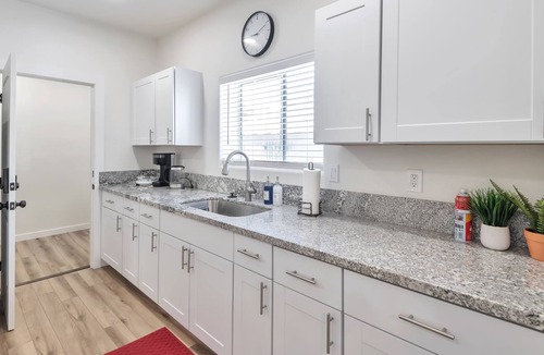 Rincon Heights House | Historic 2-Bedroom Townhouse close to campus