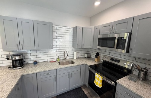 Ashfield Apartment | Historic Jim Thorpe Stay at Charles Albright