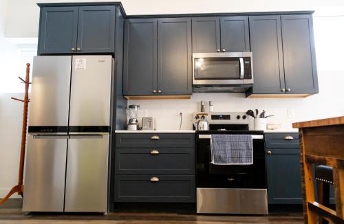 Wheeling Apartment | Historic Market Plaza Overlook