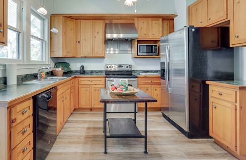 Arcadia Historic District House | Historical Arcadia Vacation Rental w/ Deck!