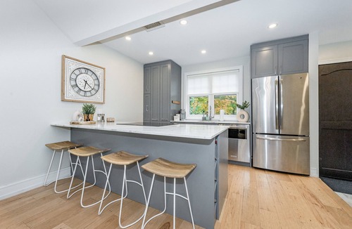 Mono Cottage | Hockley Riverside Cottage Loft & Bunkie