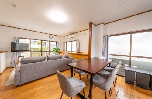 Kamata Apartment | Holiday Home 3 Floors 115 m Near Haneda Airport 6 Bedrooms Sleeps 9