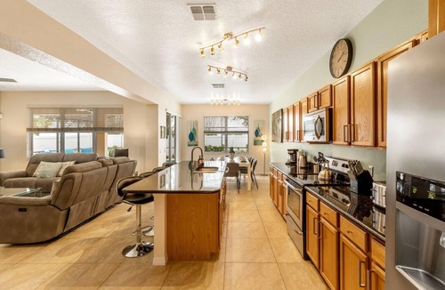 Windwood Bay House | Holiday house Davenport for 1 - 10 persons with 5 bedrooms - Holiday house