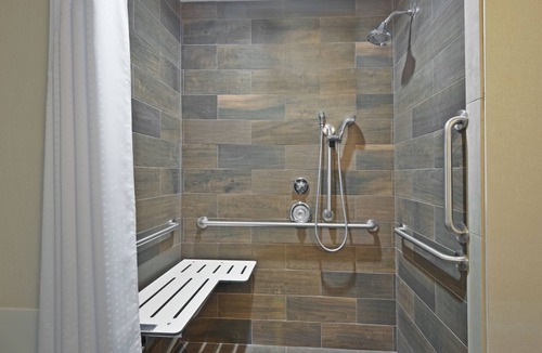 New Cumberland Hotel | Holiday Inn Express & Suites New Cumberland by IHG