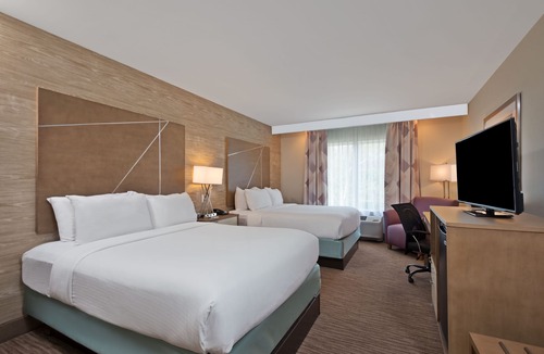 New Cumberland Hotel | Holiday Inn Express & Suites New Cumberland by IHG