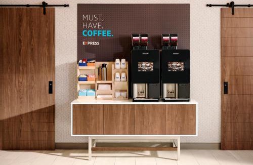 Cortland Hotel | Holiday Inn Express - Cortland by IHG