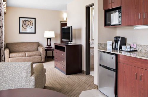 Mercer Hotel | Holiday Inn Express Grove City by IHG