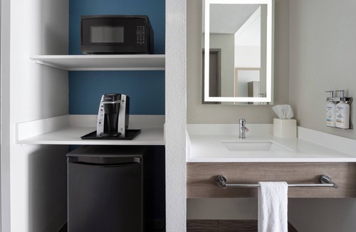Harrisburg Hotel | Holiday Inn Express Harrisburg I-81 – Hershey by IHG